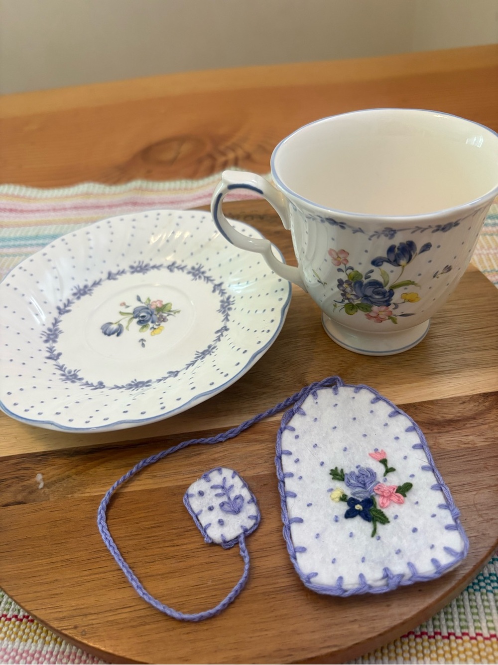 Hand Embroidered Tea Bag Bookmark with Coordinating Cup and Saucer - Picture 3 of 7